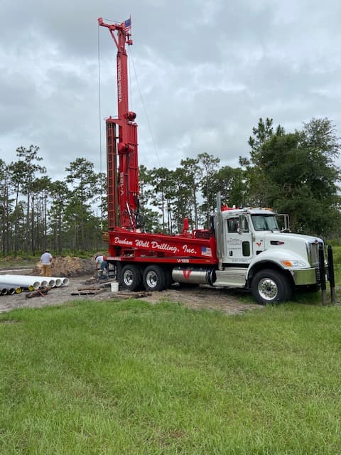 Water well drilling rig